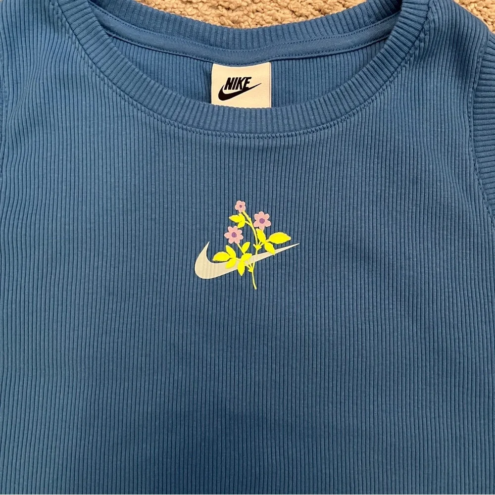 Nike Cropped Ribbed Tank